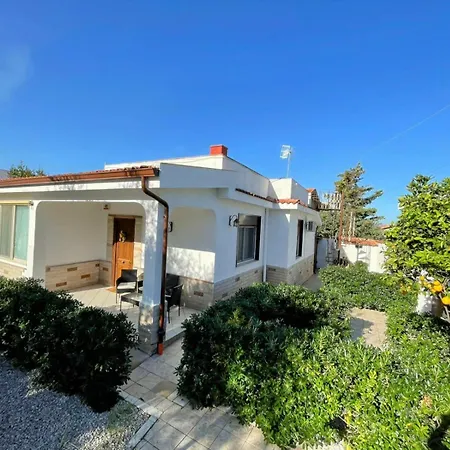Casa Vacanze Ciachea Home - Villa Accogliente Con Bbq, Giardino E Parcheggio , A Due Passi Da Palermo & Aereoporto Holiday home