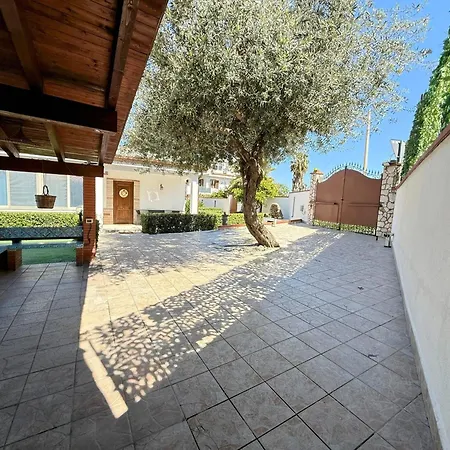 Ciachea Casa Indipendente Con Parcheggio Vicino Palermo E Aeroporto *